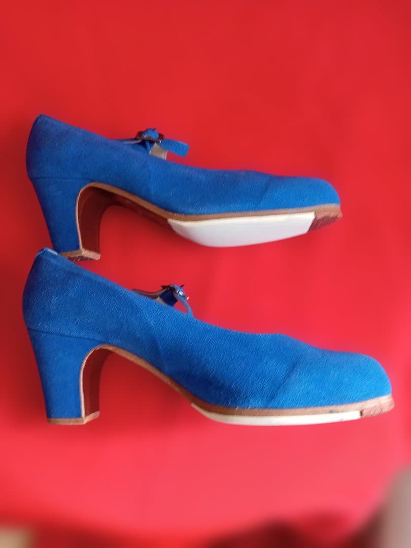 青いスエードフラメンコシューズ 中ヒール