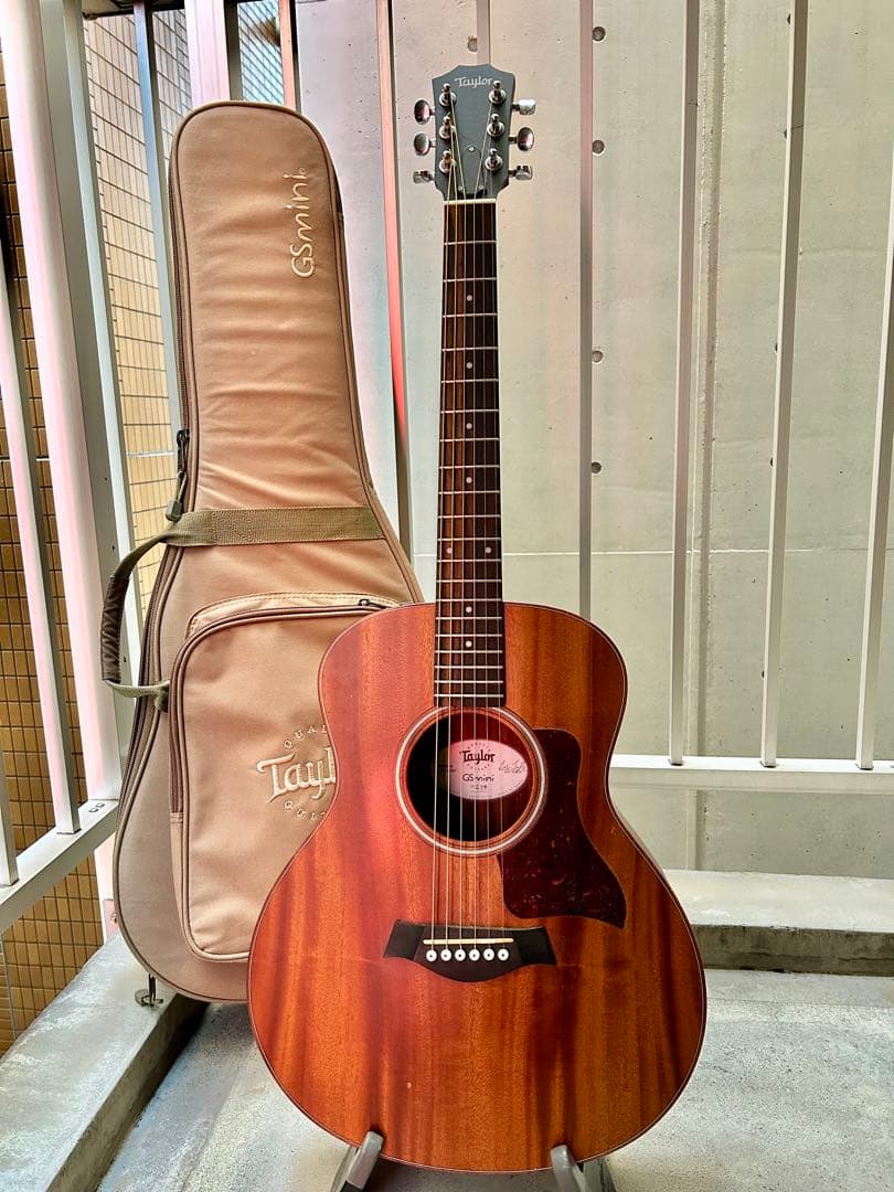 Taylor GS Mini アコースティックギター ワイヤレスピックアップ付