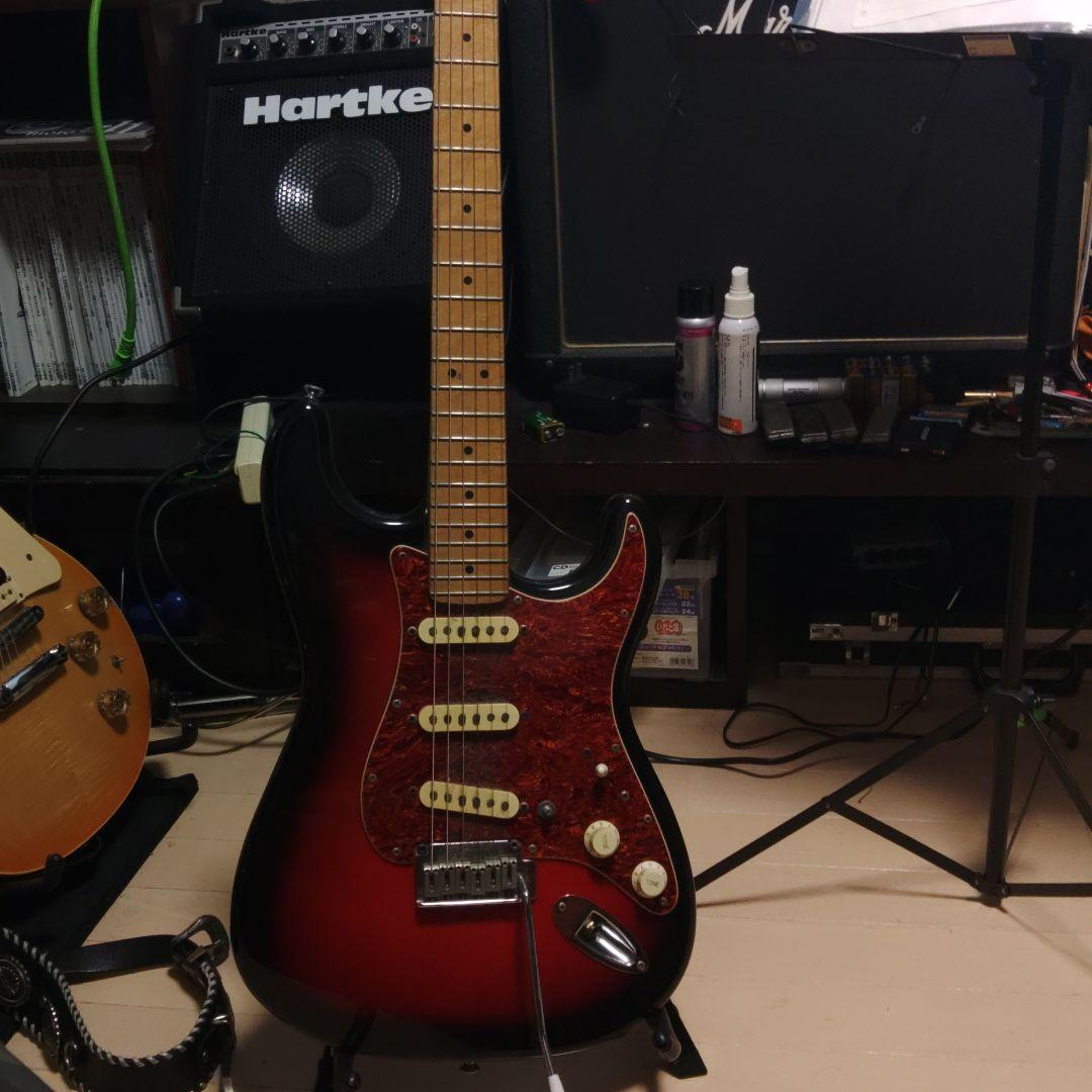 Squier Stratocaster サンバースト