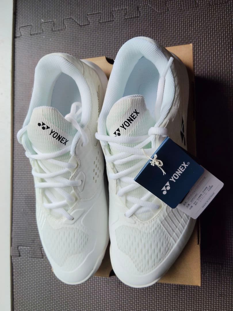 YONEX パワークッションソニケージ　25.5