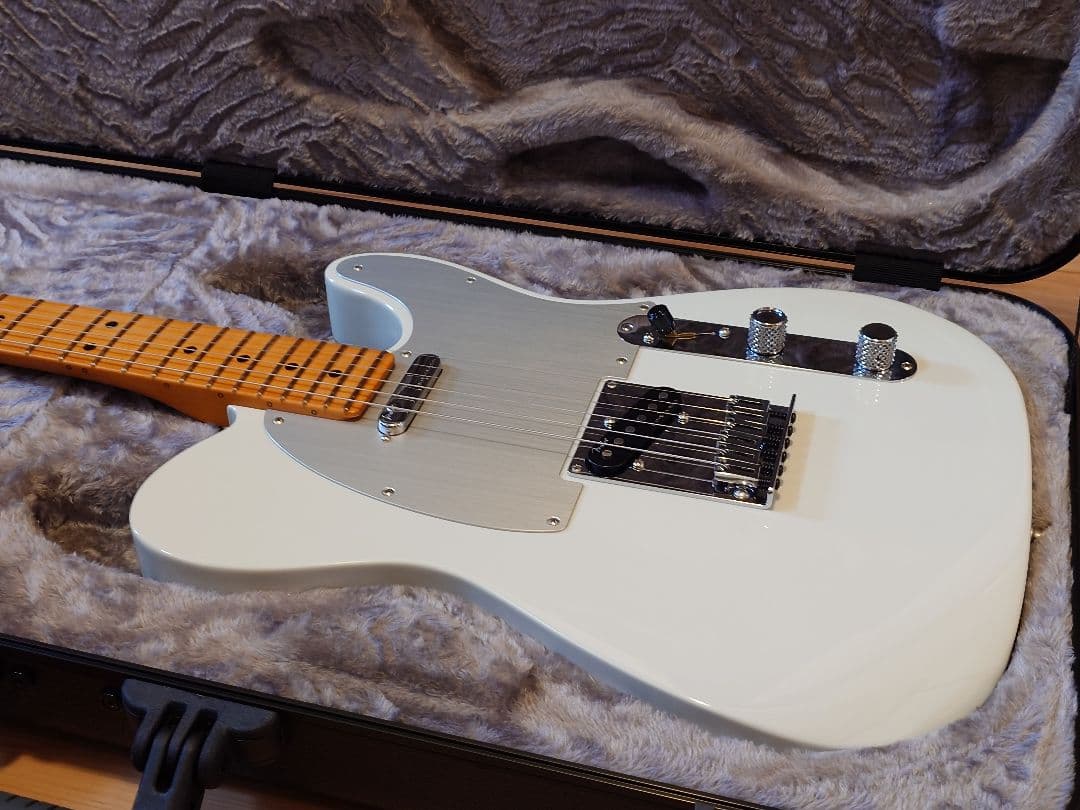 交渉可！Fender American Ultra II Telecaster