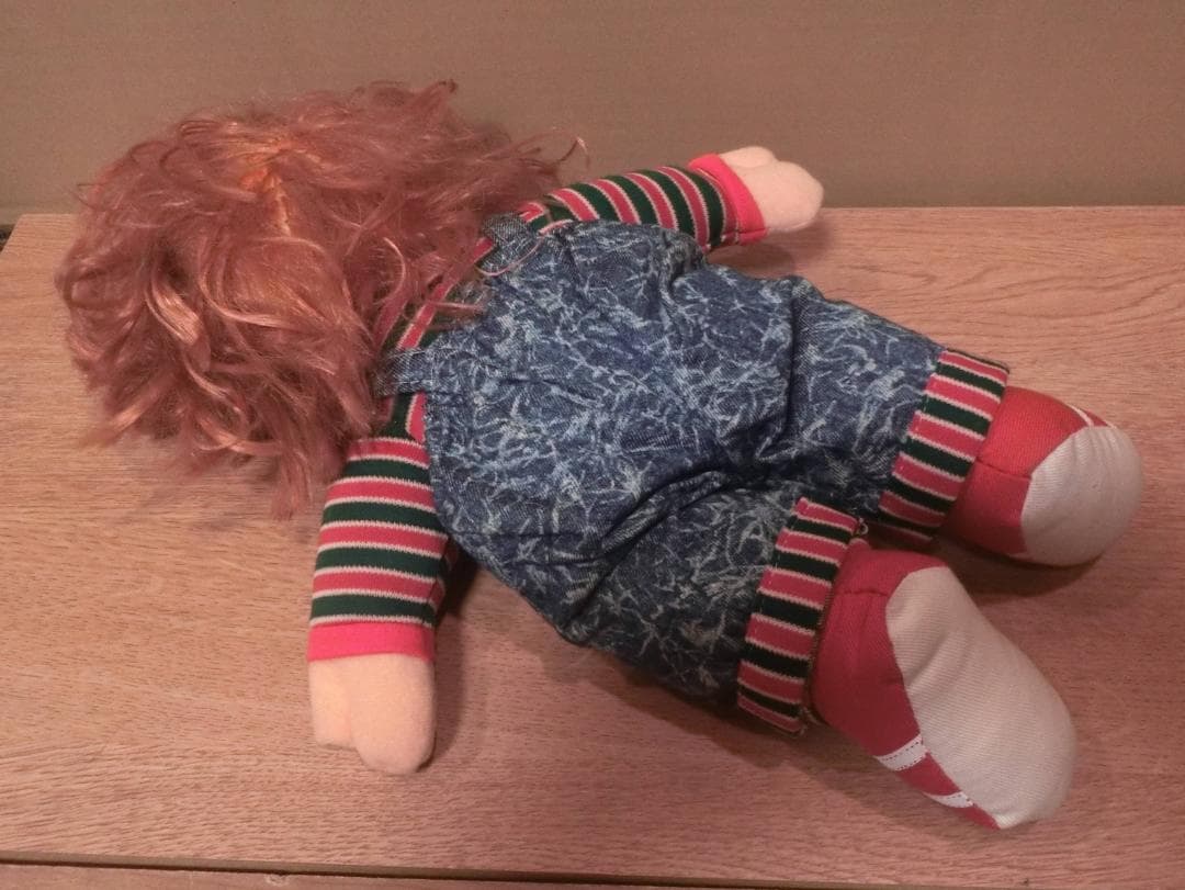 チャッキー人形