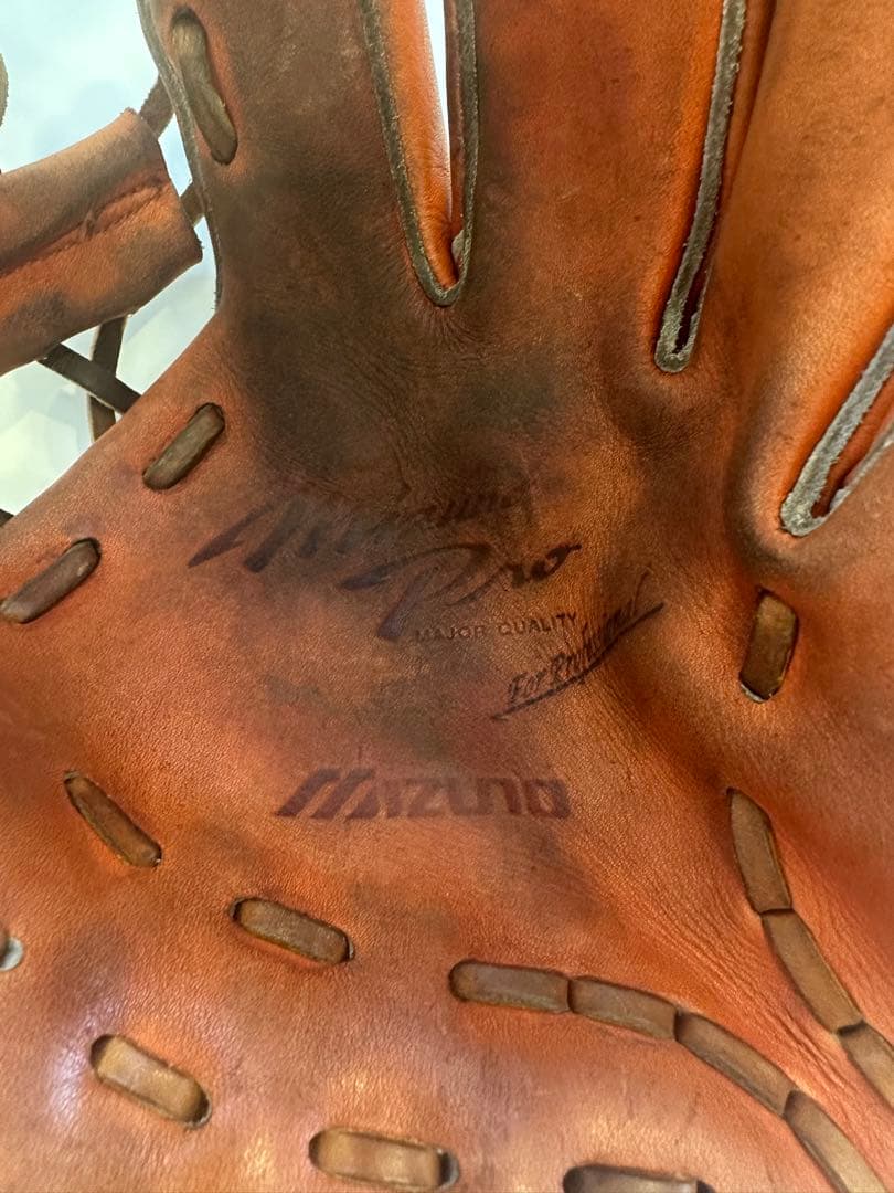 ジャイアンツ　坂本勇人選手　実使用　サイン入り　ミズノプロ　グローブ