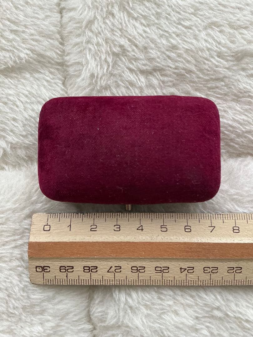 アンティークジュエリーボックス深紅のベルベットケース