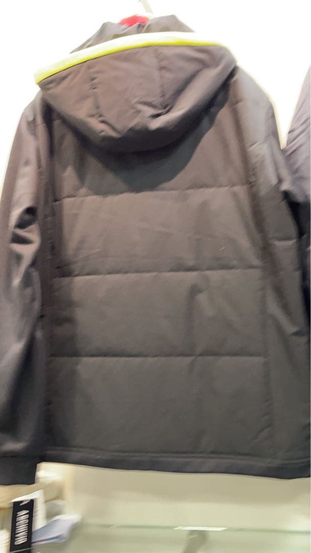 アルチビオ archivio フード付きジャケット 黒/ライム 56.0