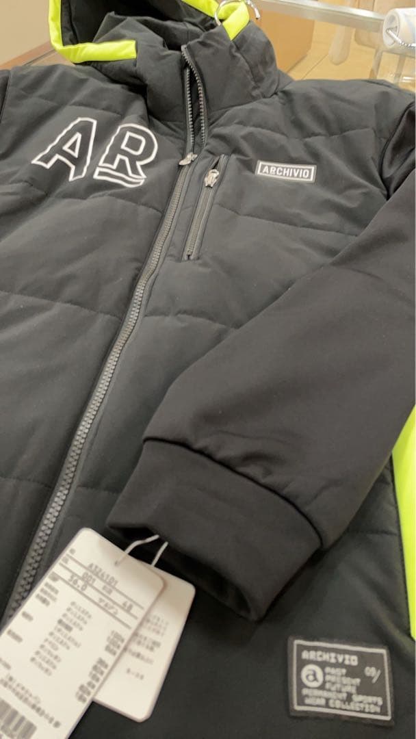 アルチビオ archivio フード付きジャケット 黒/ライム 56.0