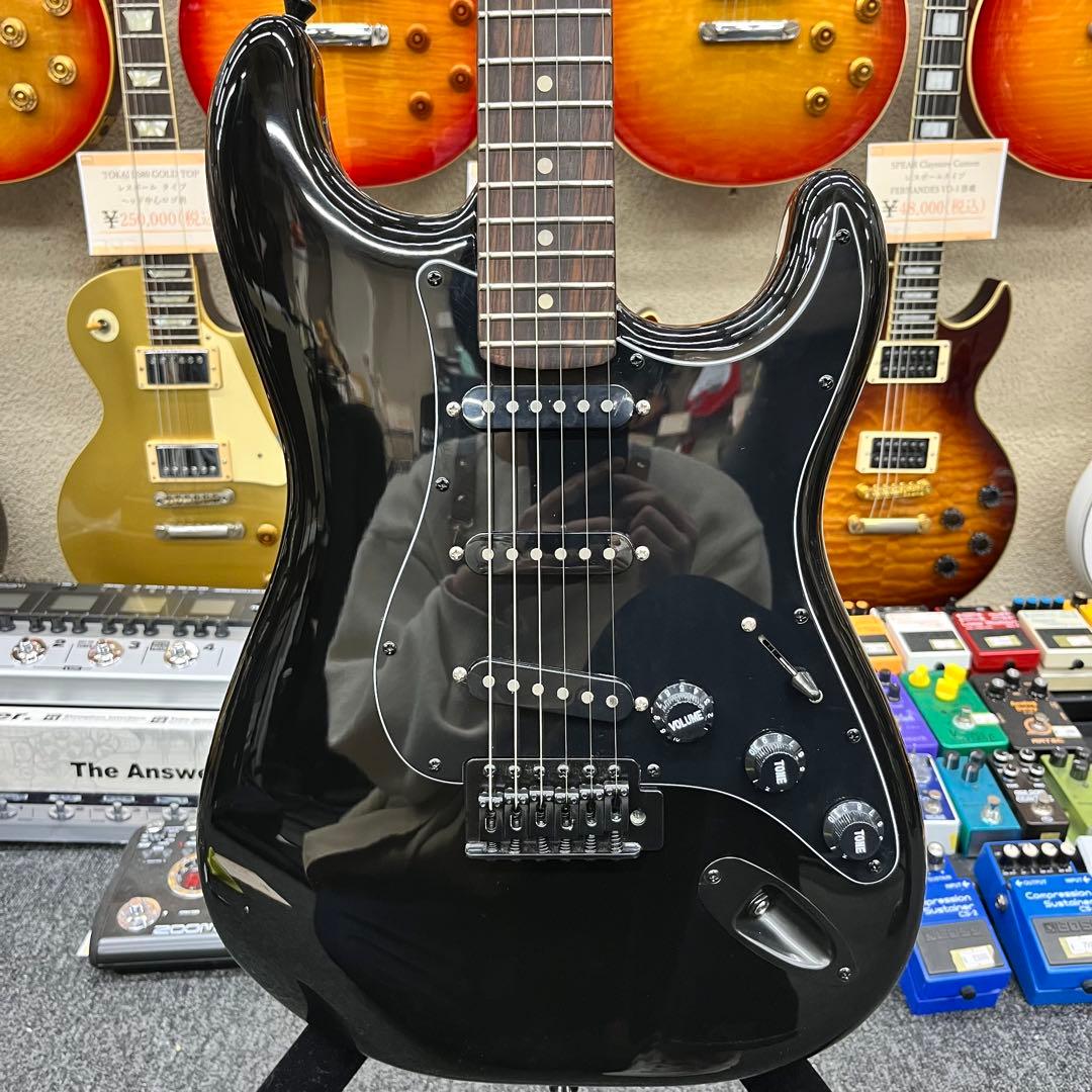 【11605】Bacchus HST-ALL BLACK ストラト タイプ