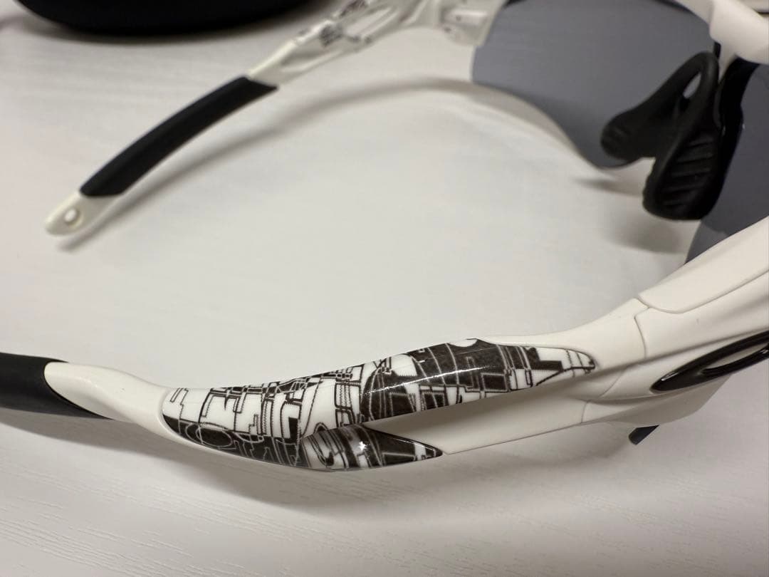 Oakley ゴーグル ホワイトフレーム スモークレンズ