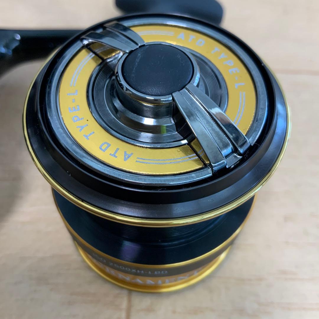 ダイワ　22トーナメントISO 2500XH-LBD