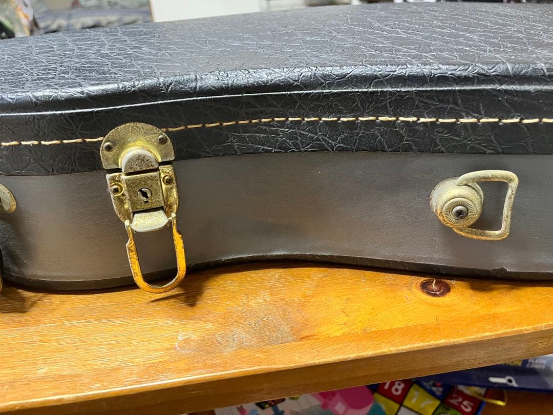 Yamaha APX 20Sエレクトリックアコースティックギター(Hケース付き)