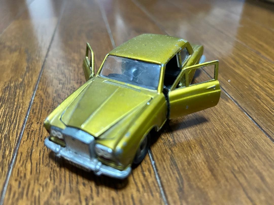 イタリア製　ロールスロイス　シルバーシャドウ