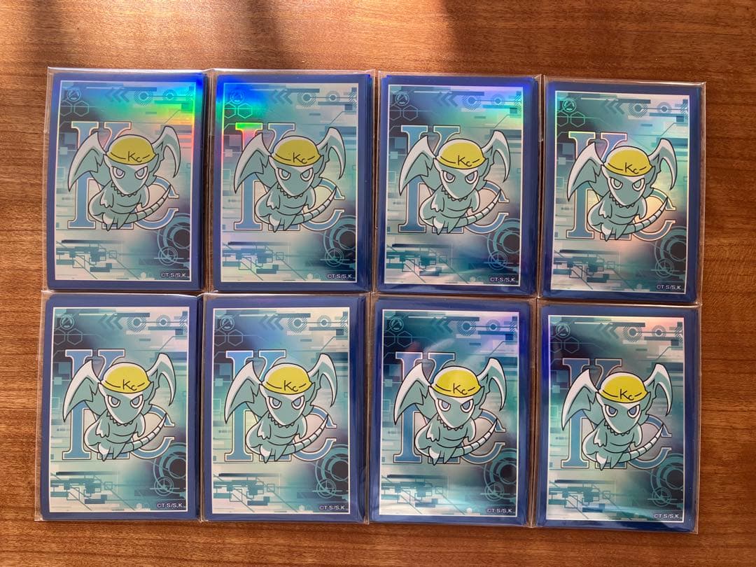 ちびブルーアイズ　スリーブ　光沢あり　10枚入　8パック