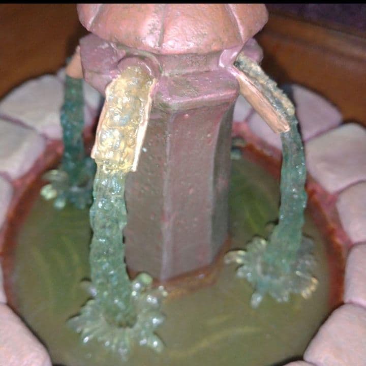 セール！ディズニークラシックコレクション　美女と野獣　噴水