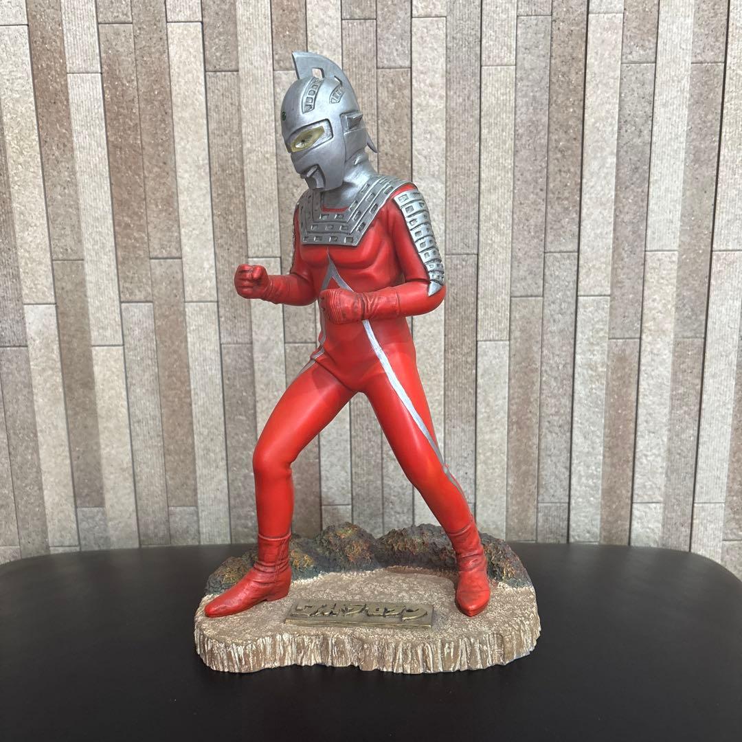 ウルトラセブン　30㎝スタチュー　エクスプラス