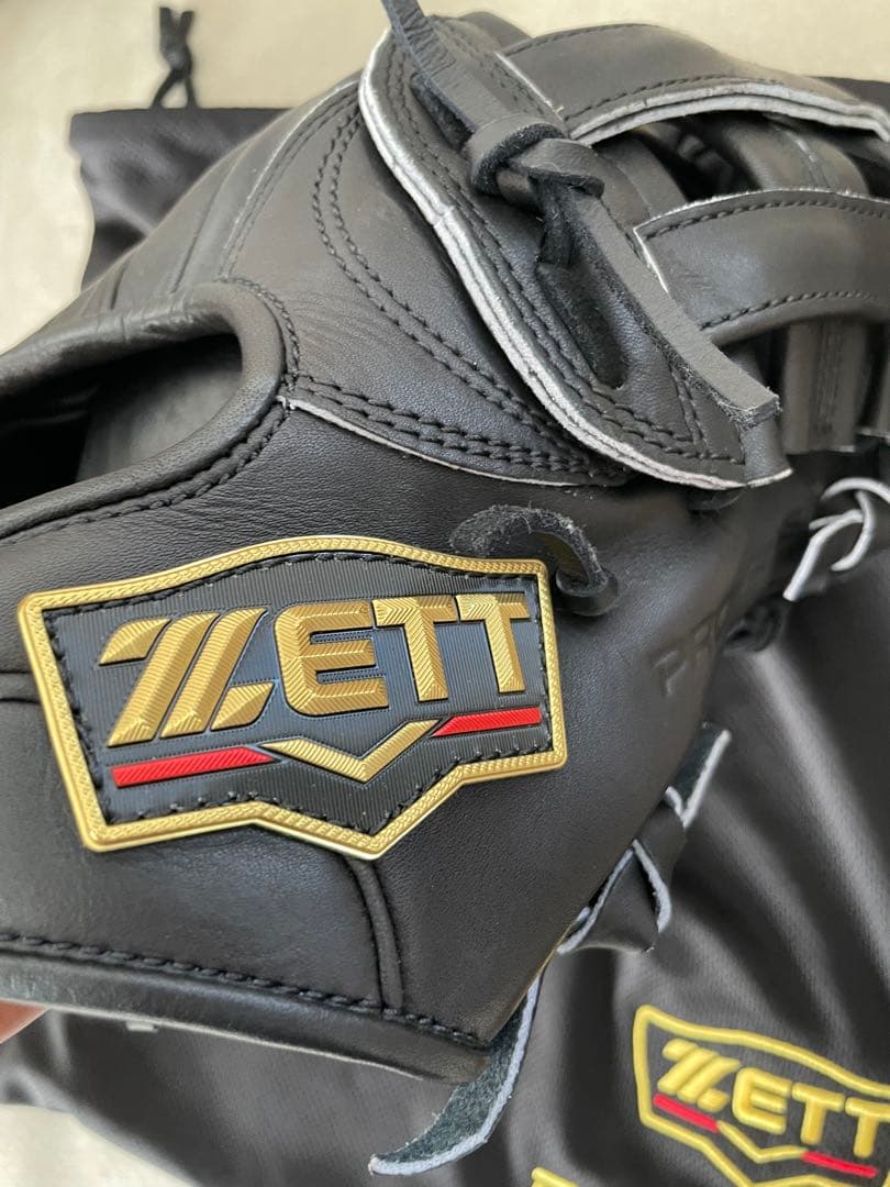 ゼットプロステイタス硬式内野手用オーダーグラブ