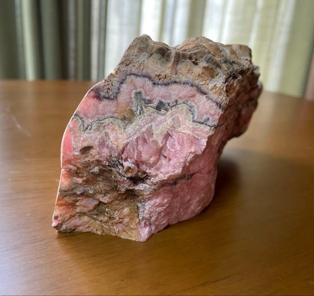 【北海道・稲倉石鉱山産】ロードクロサイト 菱マンガン鉱 885g