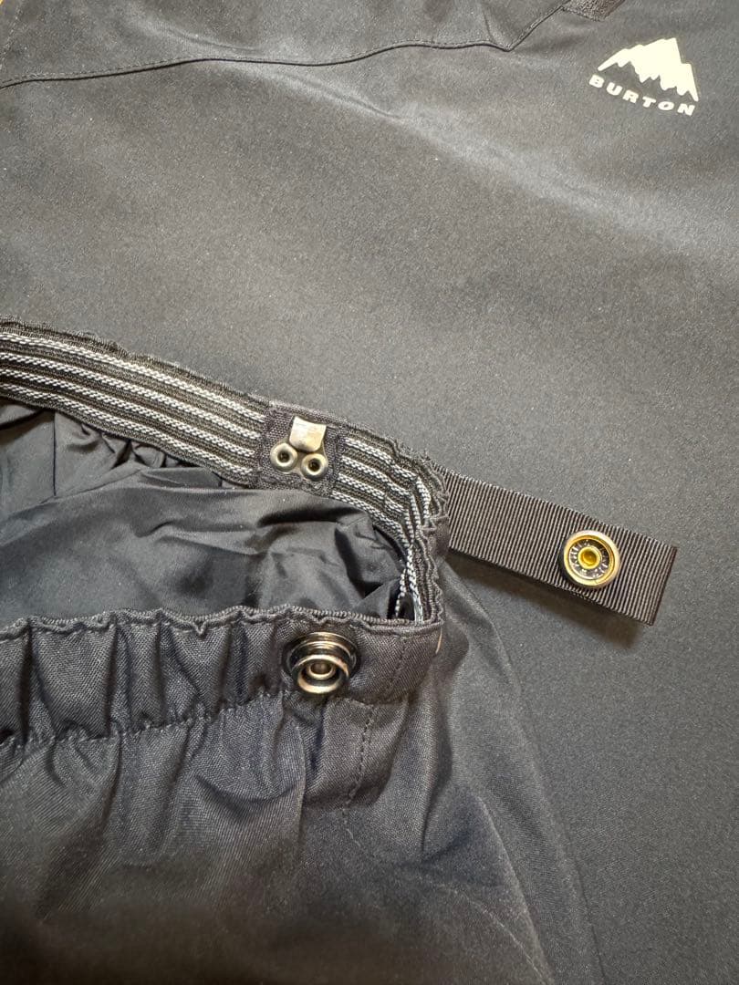 【新品に近い】BURTON 25-26 レディース パンツ L 黒 即発送