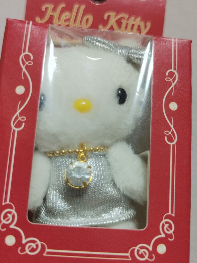 ハローキティ　4月誕生石付きマスコット