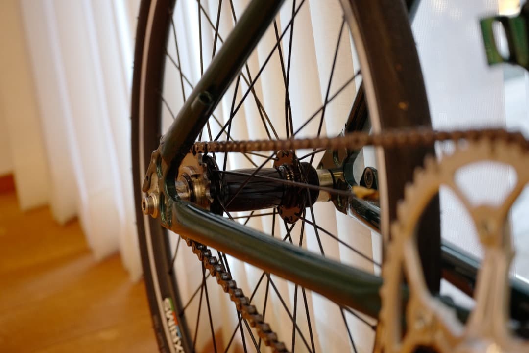 WHITE INDUSTRIES/ALEXRIMSリヤホイール 20(451)