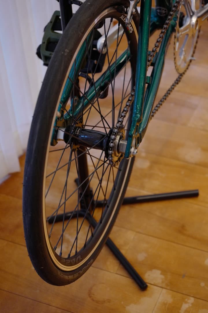 WHITE INDUSTRIES/ALEXRIMSリヤホイール 20(451)