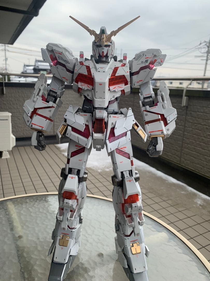メガサイズ　1/48 ユニコーンガンダム　作成中