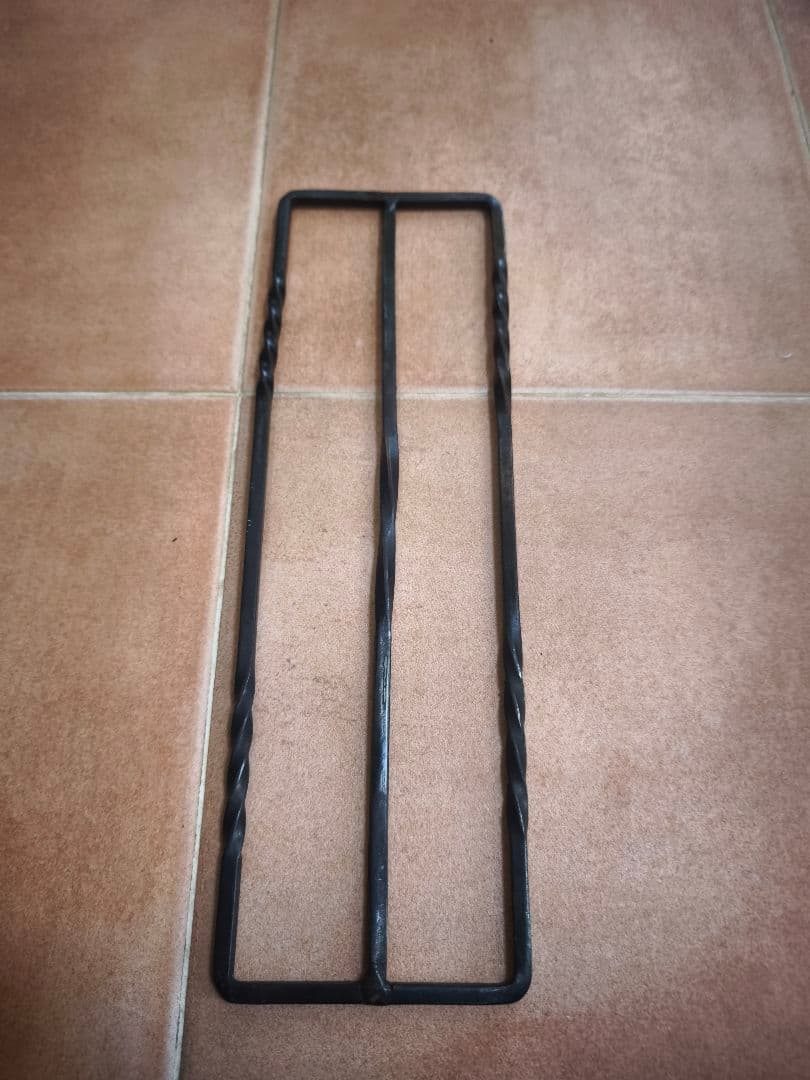 TJMツイストロストル台用金属フレー ム