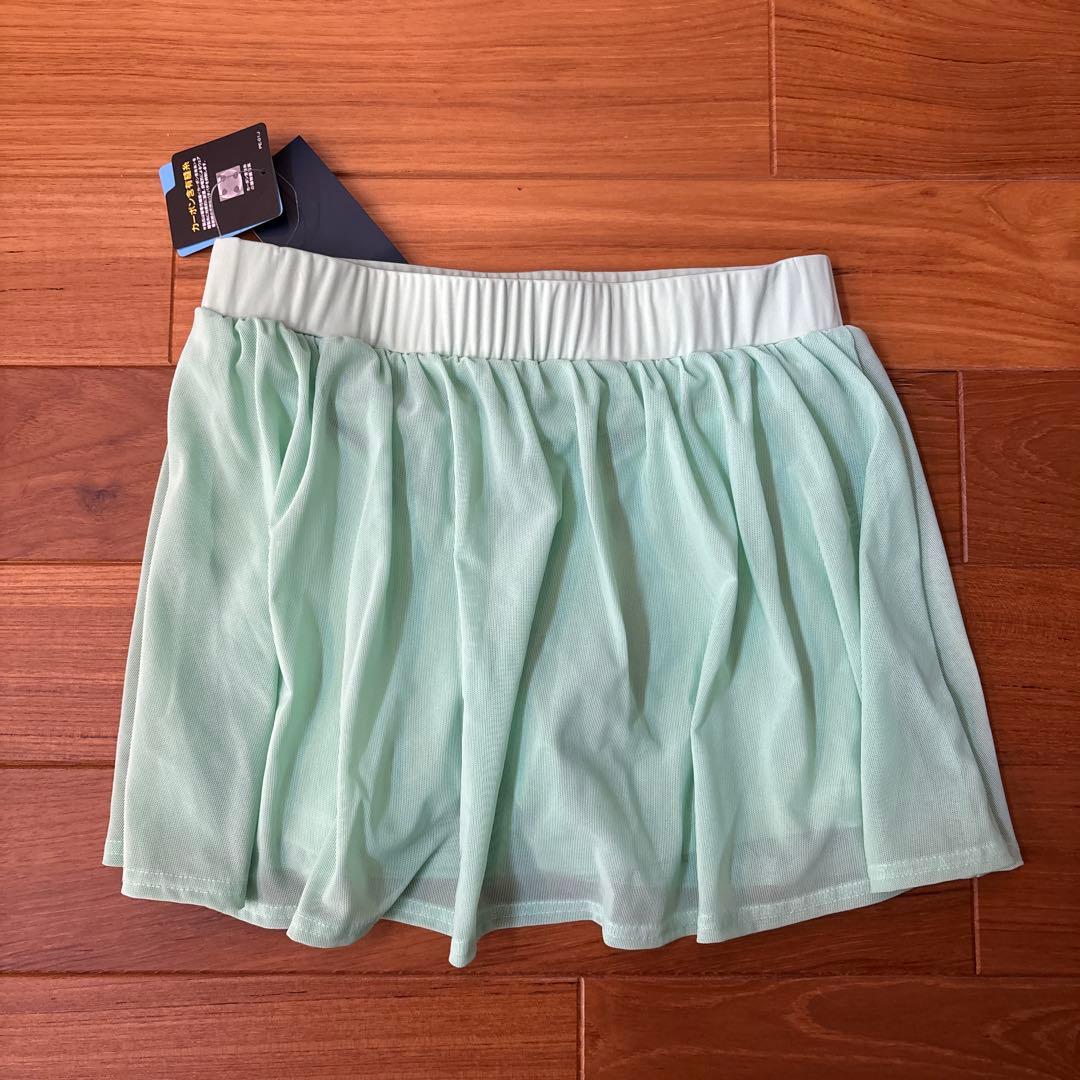 新品未使用　ヨネックス ウィメンズスカート　インナースパッツ付　26147