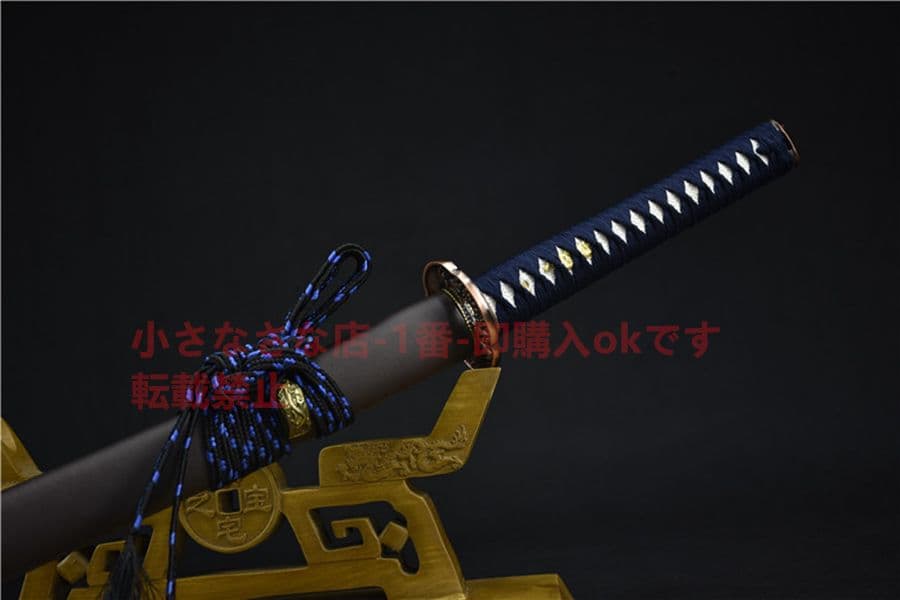 刀を押す 武具　刀装具　日本刀　模造刀   居合刀