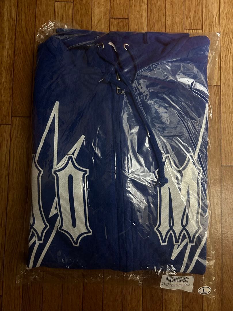 スターダム　渡辺桃選手　パーカー