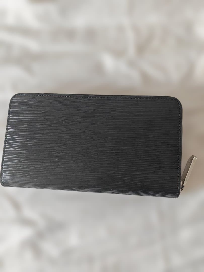 美品 LOUIS VUITTON エピ ジッピーウォレット ノワール 長財布
