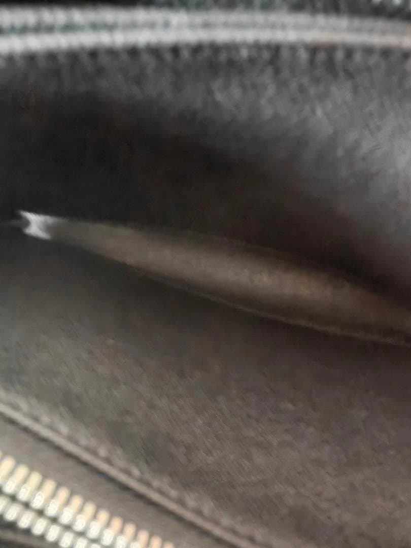 美品 LOUIS VUITTON エピ ジッピーウォレット ノワール 長財布