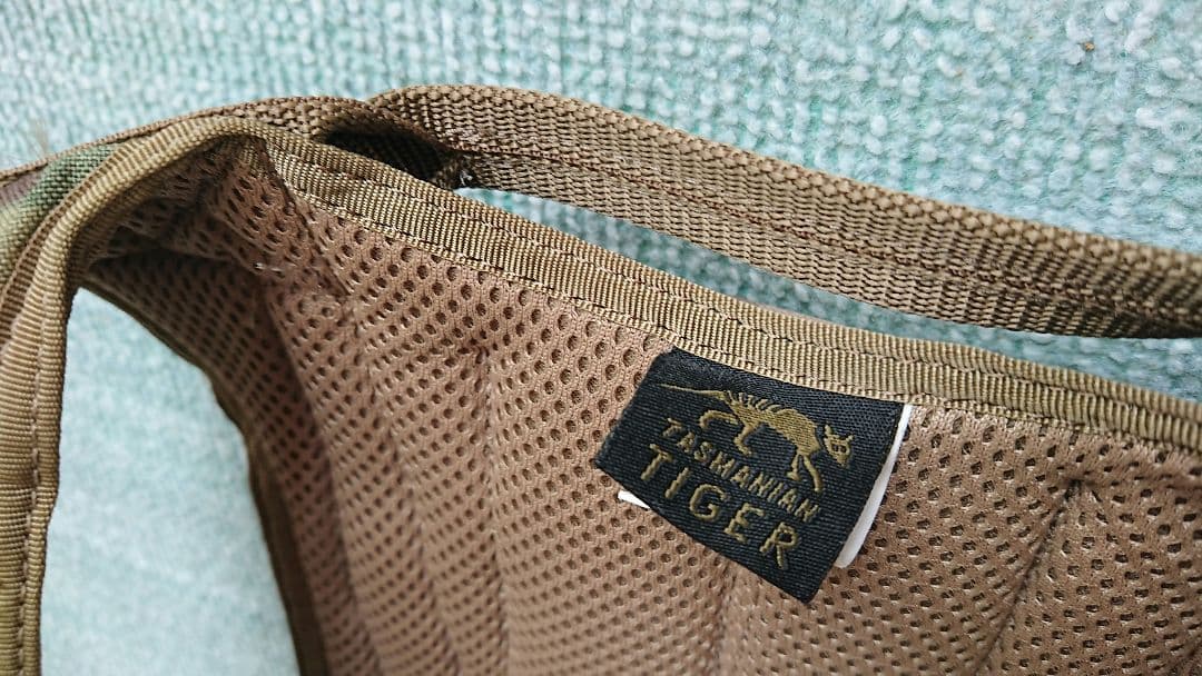 TASMANIAN TIGER チェストリグ マルチカム