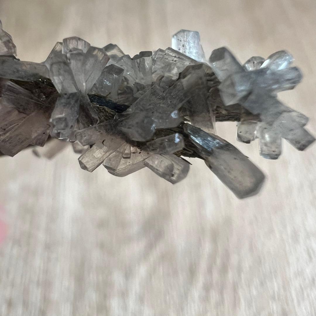 エジリン輝石 ナトロライト 30 共生 鉱物 標本 原石