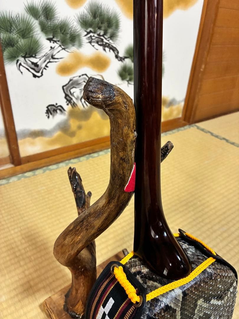 沖縄三線！黒木！上質黒檀！真壁型 ！本蛇皮　本張り【一枚張り】