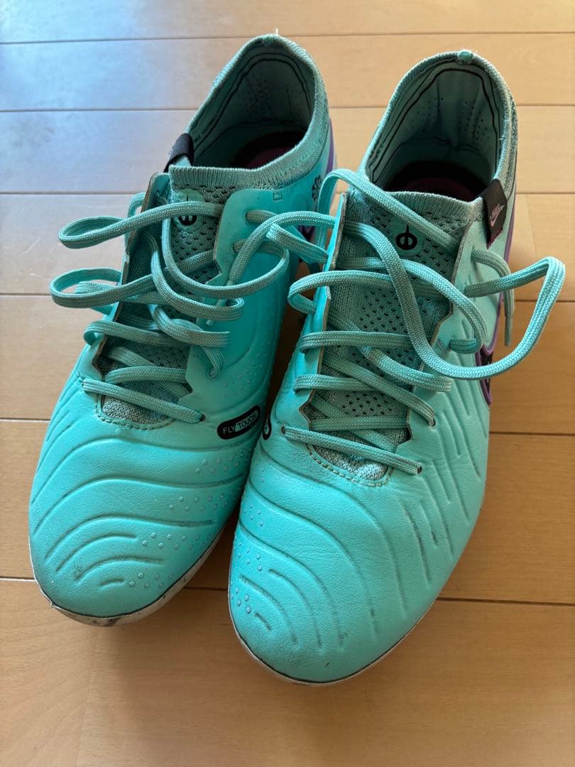 NIKEティエンポ26.5㎝