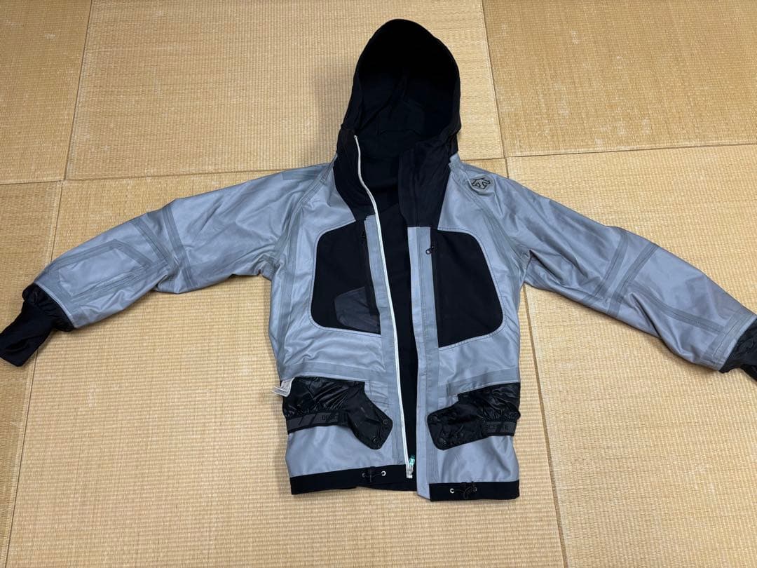 デサント DESCENTE スキーウェア　シェルジャケット　パンツ　 上下セット