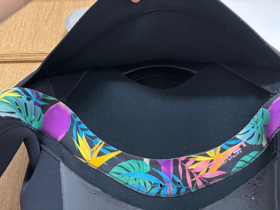 YUKONON　BE WET セミドライスーツ　5ミリ3ミリ