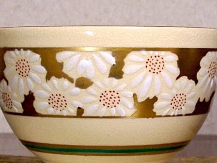 京焼・清水焼　山川巌（二代）作　仁清写　菊之絵　茶碗　無傷　共箱　。