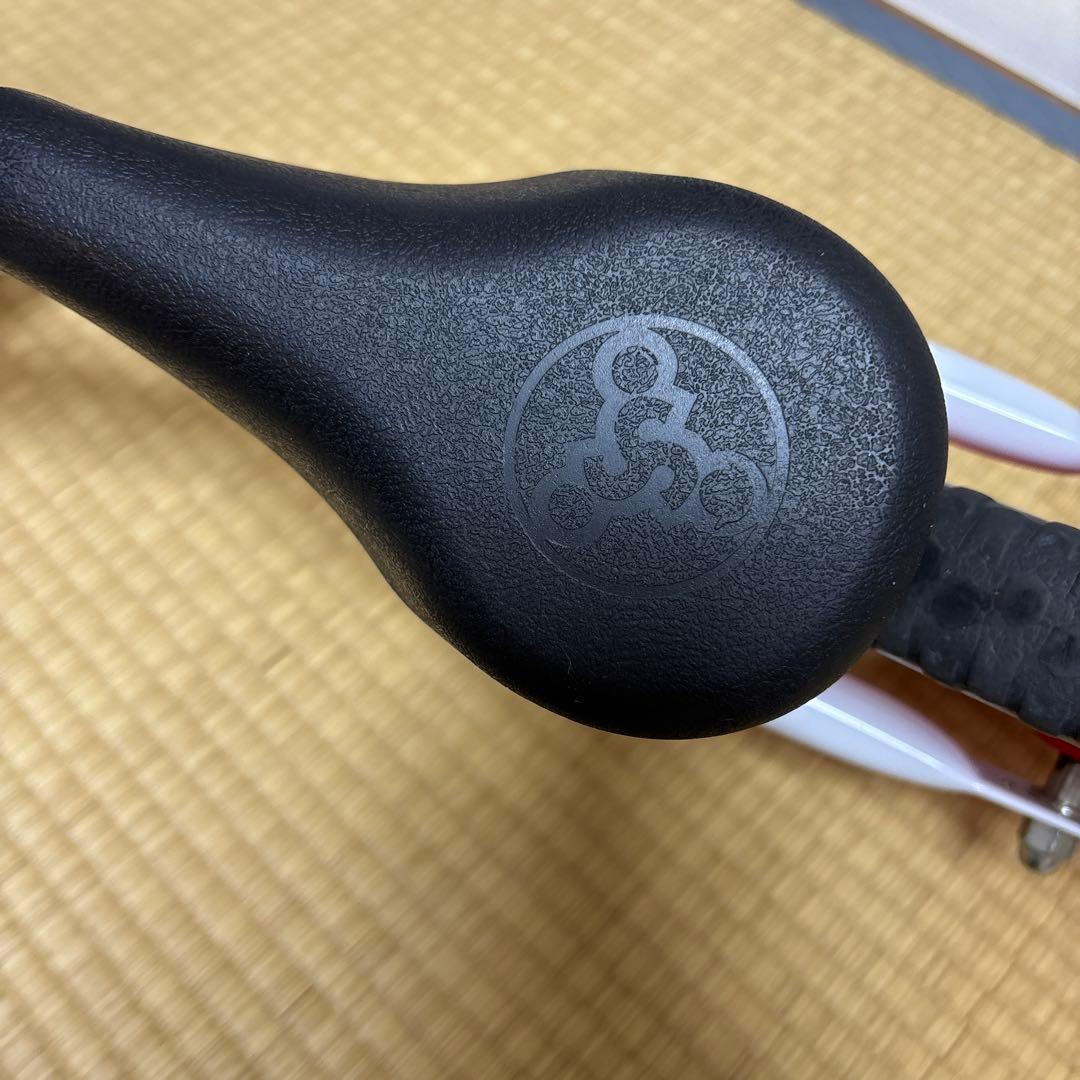 ムラサキスポーツ限定モデル　12インチストライダー・バックセット