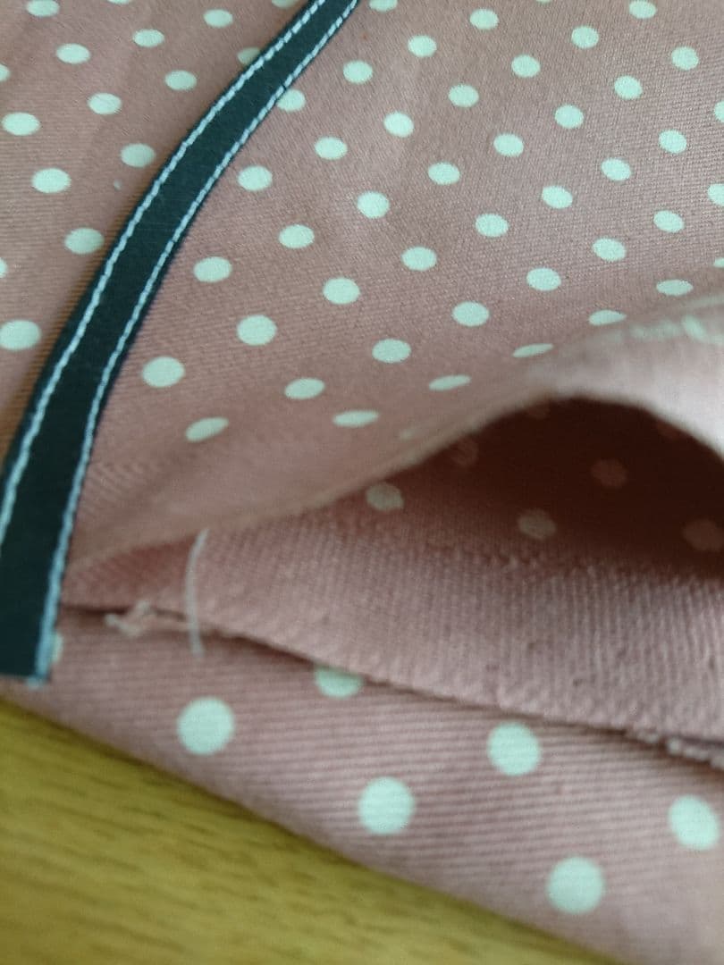 イーマリー イルメール ピンクドットと茶色のキャスケット＆サロペット