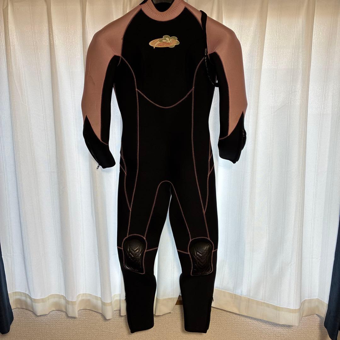 World Dive ウェットスーツ　フルスーツ 黒とピンク