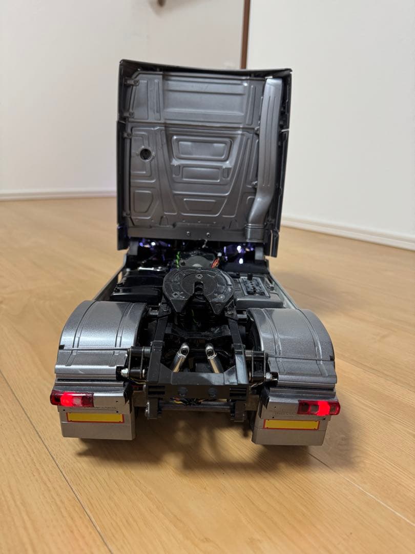 里崎智也　タミヤ　1/14 メルセデス・ベンツ トレーラー