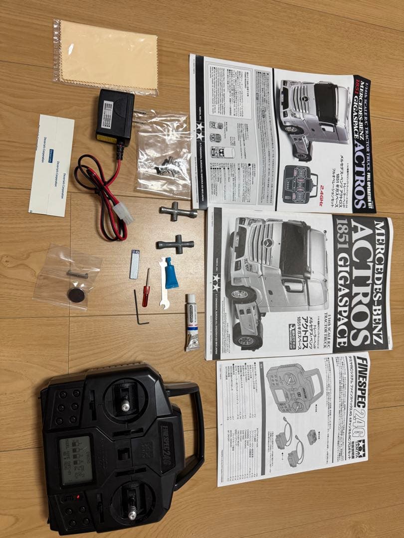 里崎智也　タミヤ　1/14 メルセデス・ベンツ トレーラー