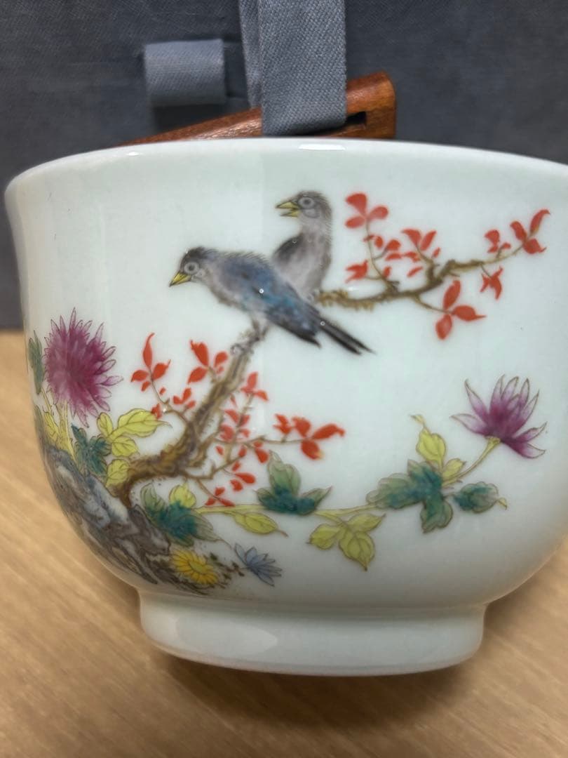 中国清時代　花鳥文茶碗 盃 粉彩　琺瑯彩　雍正年製在銘 官窯 2個セット（秋冬）