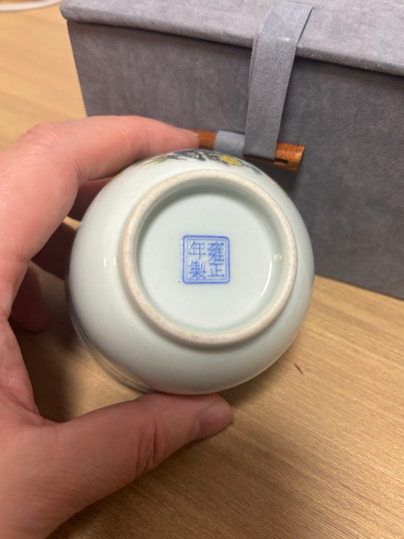 中国清時代　花鳥文茶碗 盃 粉彩　琺瑯彩　雍正年製在銘 官窯 2個セット（秋冬）