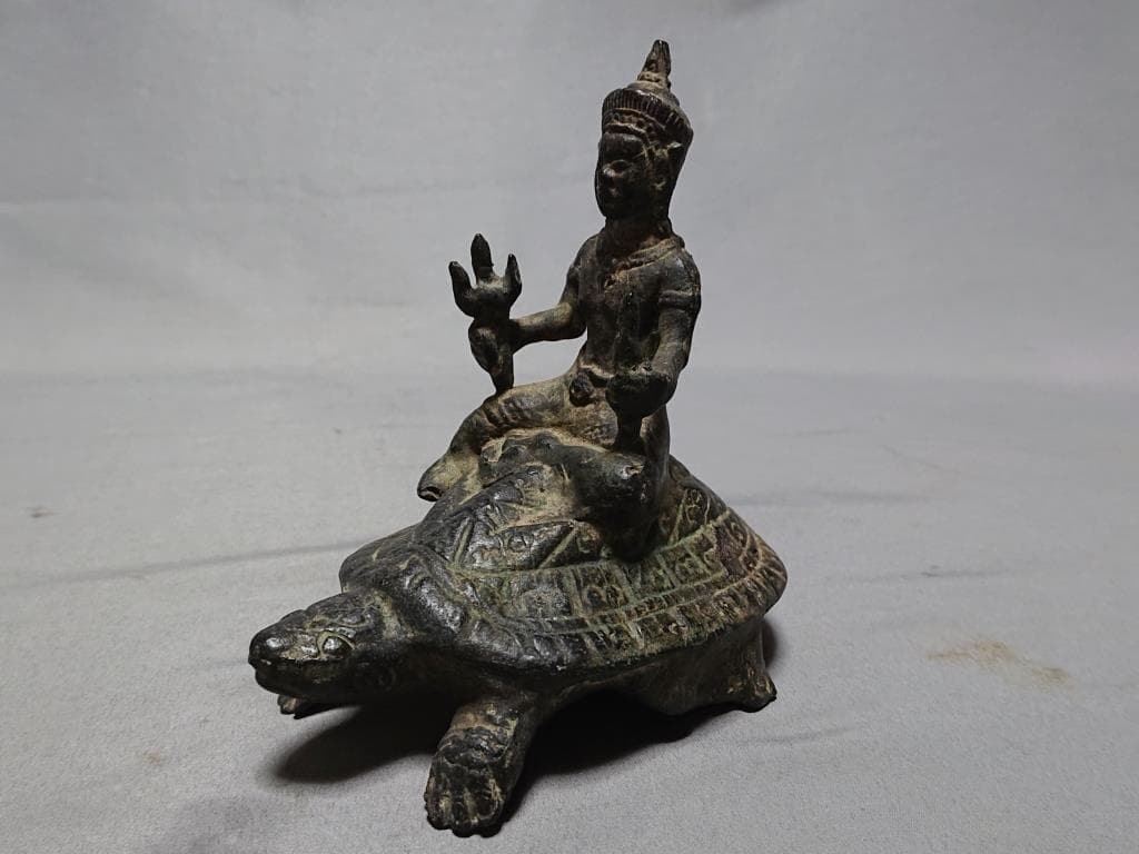 コレクター収集品　古銅　15世期.クメール王朝期　亀乗.シバ神像