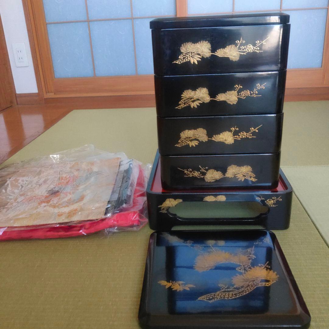 輪島塗　漆塗り重箱 4段　鳳凰柄の袱紗 風呂敷付き