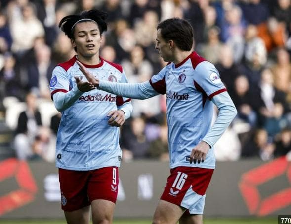 フェイエノールト 上田綺世　PRO サード（M）2025-26