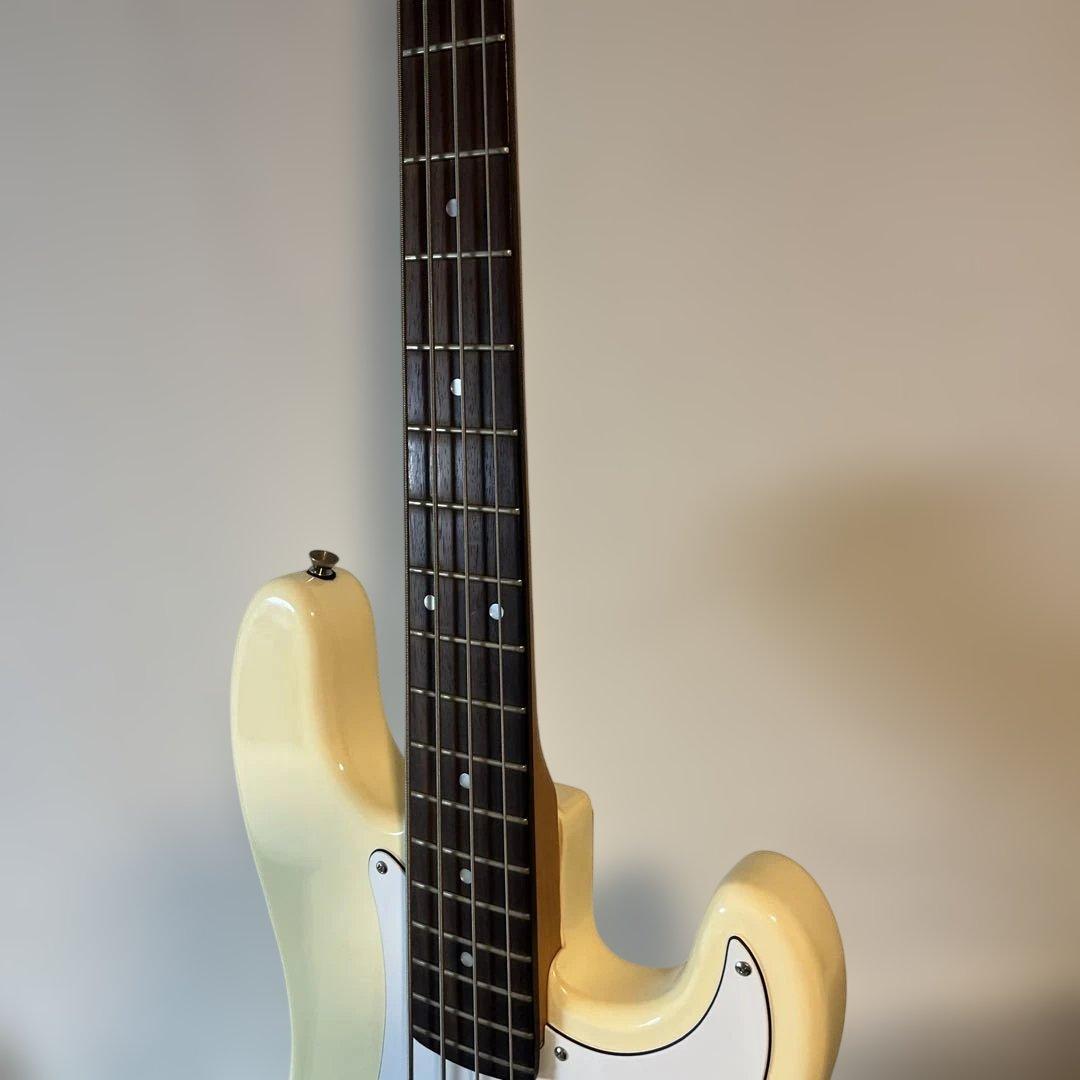 Bacchus エレキベース