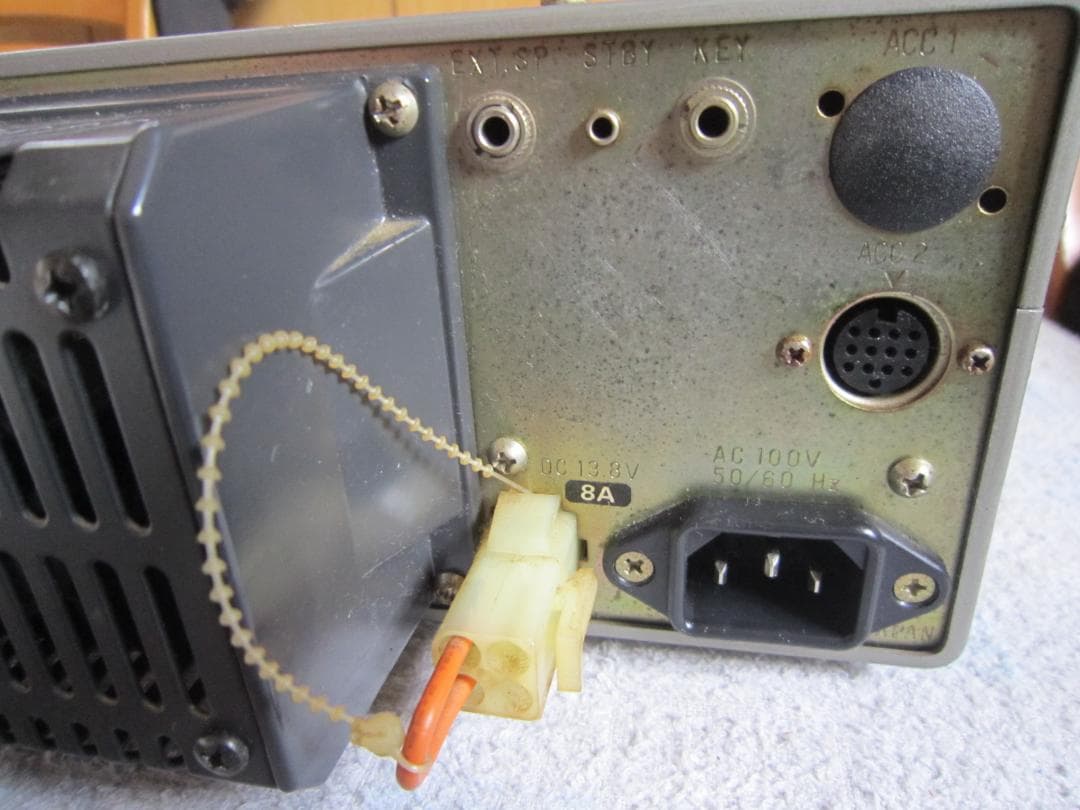 現状品　KENWOOD　TS-811D　430MHｚ　オールモード　25W機